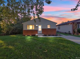 29071 Annapolis Rd, Westland, MI 48186