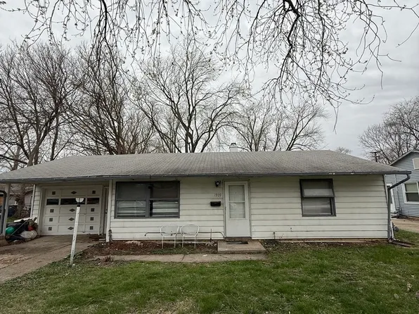 1939 E Spruce St, Kankakee, IL 60901