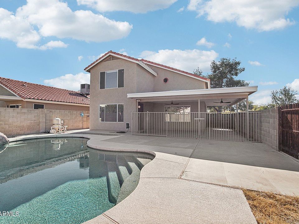 1st image of 3206 E POINSETTIA Drive
