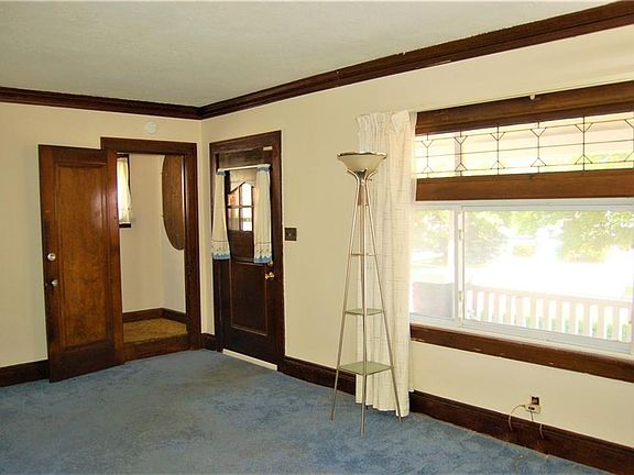5th image of 5517 Delora Ave