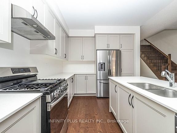 3rd image of 9 Fordham Rd