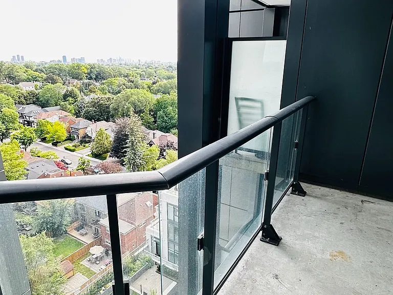 2020 S Bathurst St #1101 — Photo 18