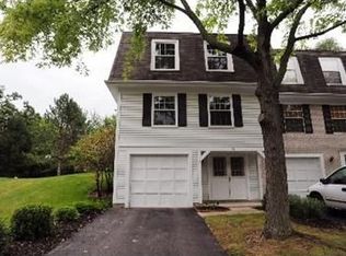 40 Wildwood Trl, Cary, IL 60013