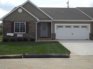 2895 Grand Marais Dr, Howell, MI