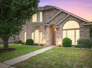 315 Hudson Falls Dr, Arlington, TX 76002