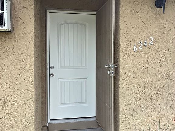 2nd image of 6234-6242 Pierce Ave #12406-12408