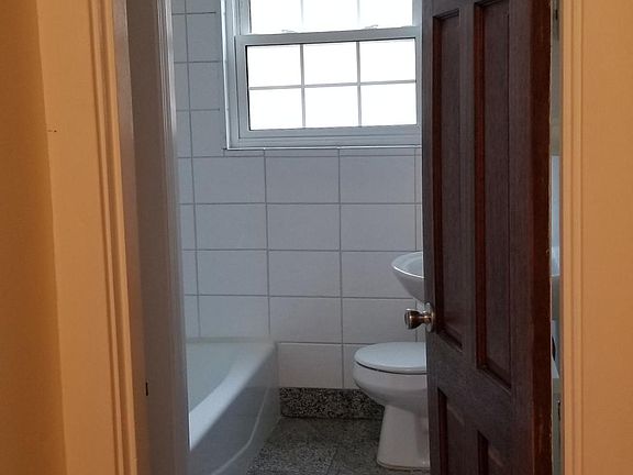 4th image of 6205 Grand Vista Ave APT 2