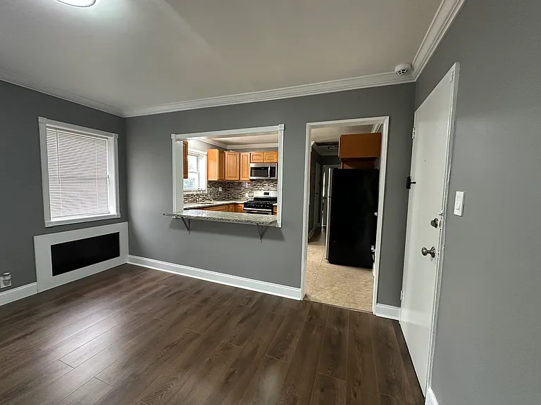 54 Ellington St #2L — Photo 5