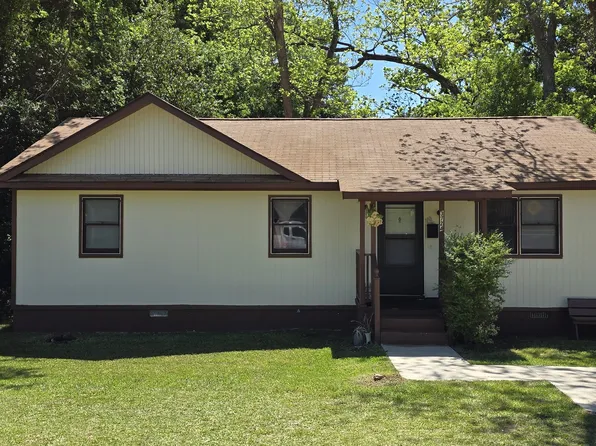 3724 Log Cabin Dr, Macon, GA 31204