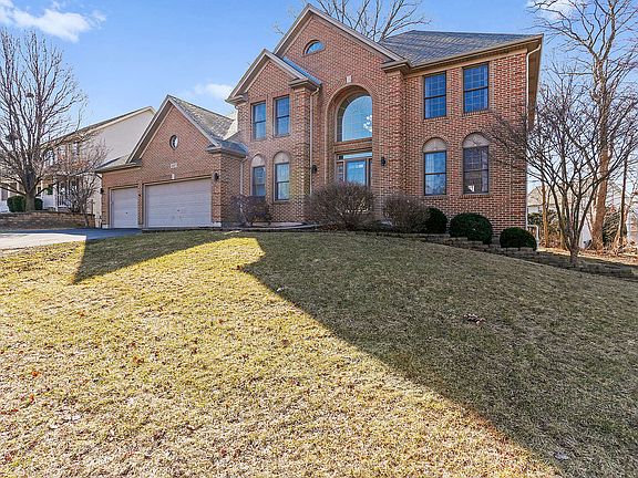 3rd image of 23057 Benet Ln