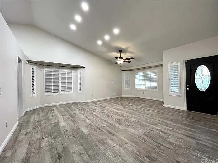 2982 W Briarwood Dr — Photo 2