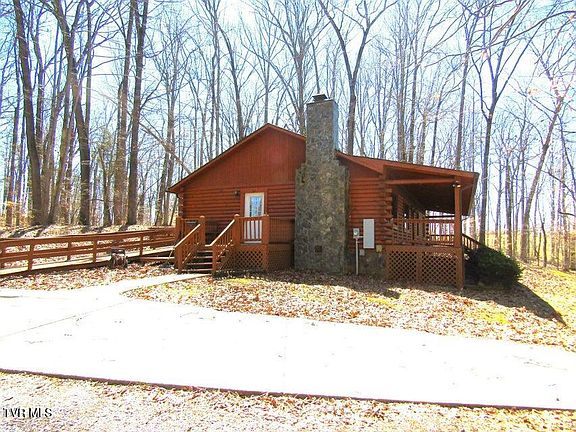 5th image of 144 Hollow Timbers Dr