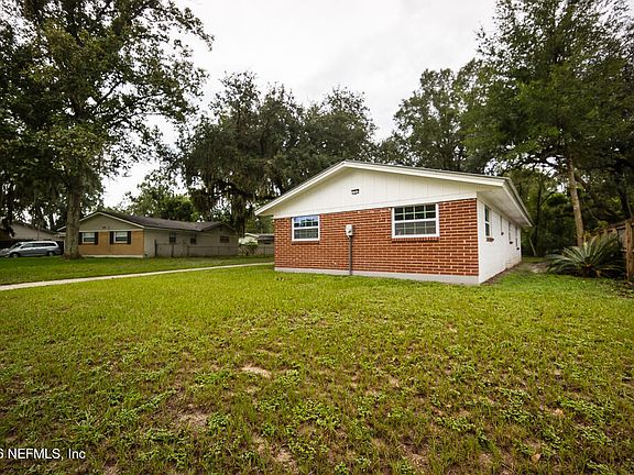 4th image of 1068 KNOLL Cove