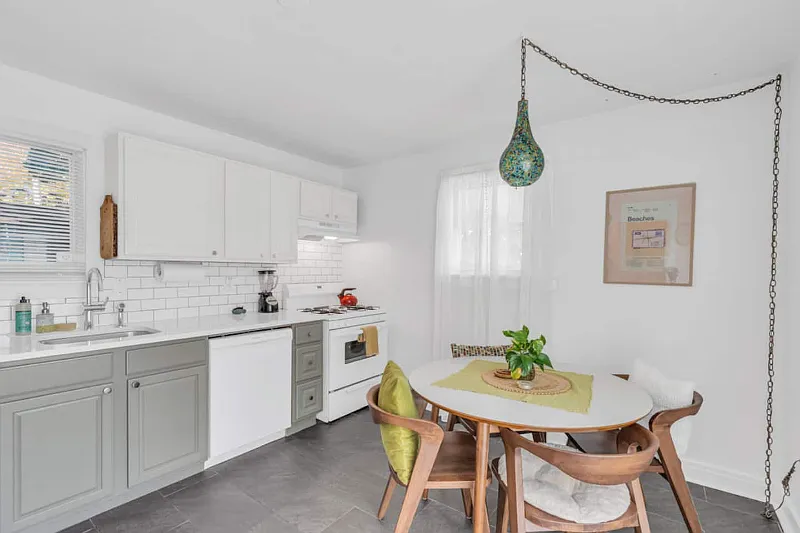 Available October 2026 - April 2027 - Asbury Park - 2BR - Parking & Utilities Included — Photo 4