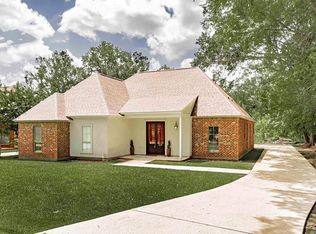 340 Sullivan Ave, Denham Springs, LA 70726