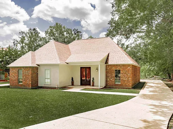 340 Sullivan Ave, Denham Springs, LA 70726