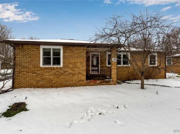 145 Hinchey Ave, Depew, NY 14043