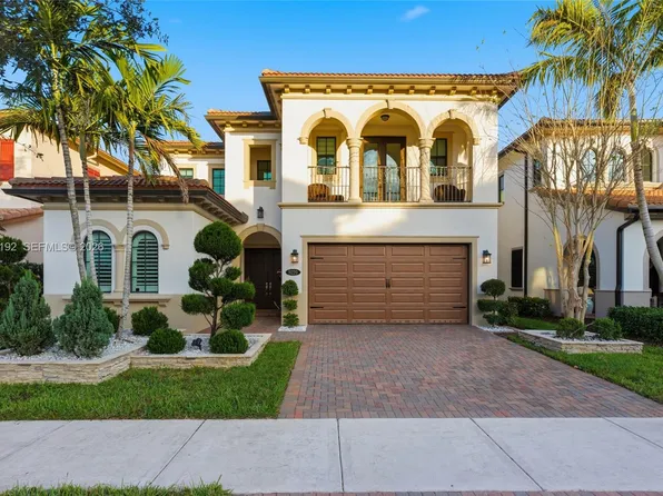 9220 Meridian Dr E, Parkland, FL 33076