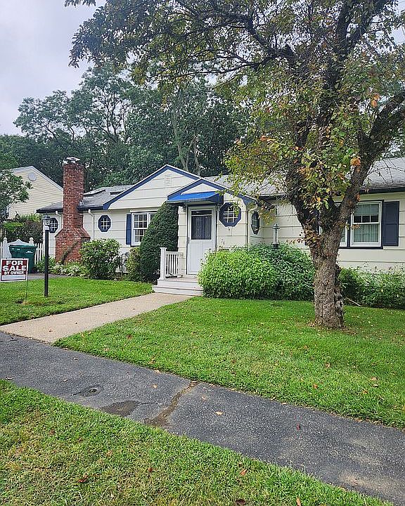1st image of 78 Spring View Dr