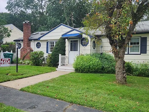 78 Spring View Dr, Lynn, MA 01904