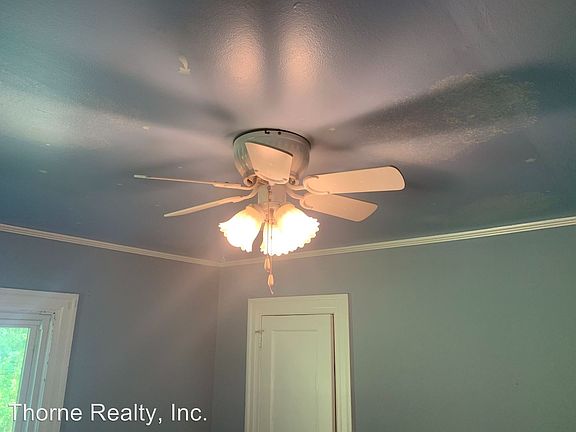 4th image of 223 Fleming St