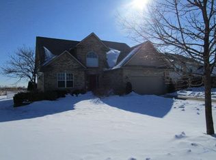20901 Prairie Creek Blvd, Brownstown, MI 48183