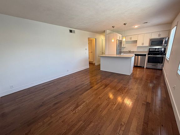 2nd image of 428 N 40th St APT 5