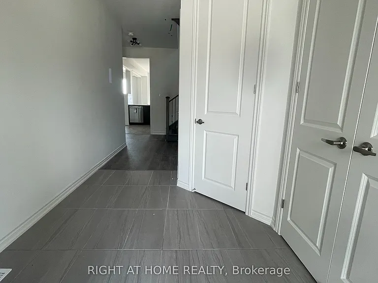 1054 Denton Dr — Photo 3