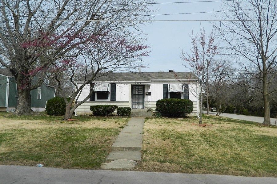 1st image of 1024 E Hayward Ave