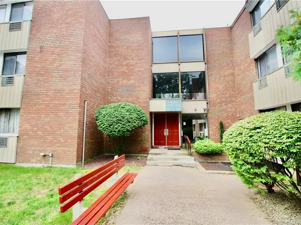 904 High Path Road #904, Windsor, CT 06095