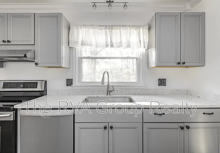 10919 Speeks Ct — Photo 16