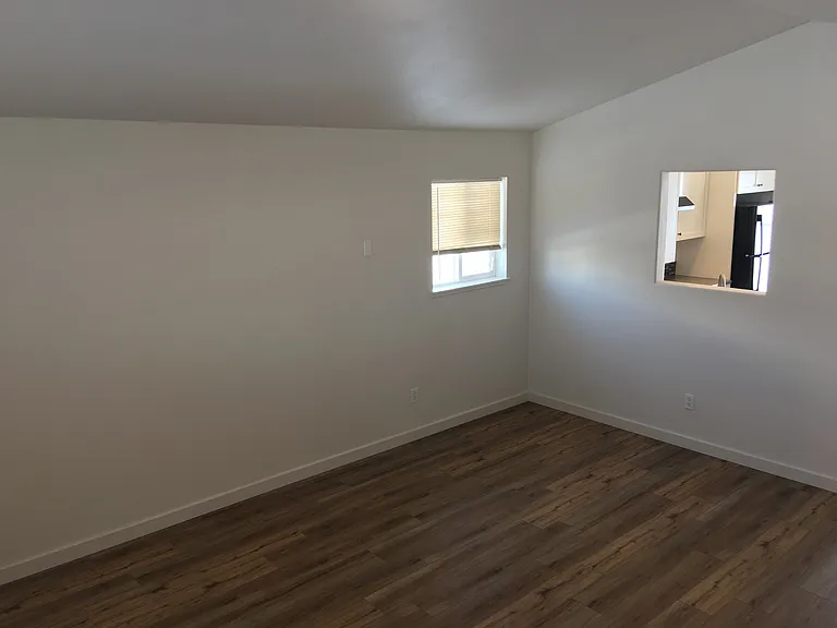 2602 N Ellington St — Photo 3