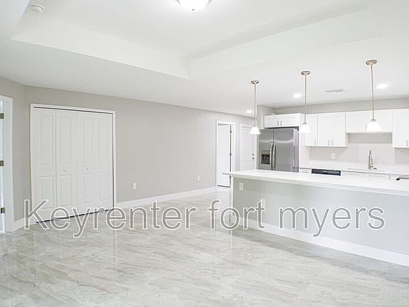 5th image of 2020 E 12th St #1