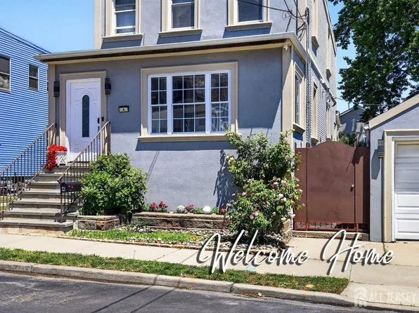 4 Jeanette St, Carteret, NJ 07008