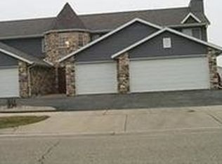1002 Jana Ln, Madison, WI 53704