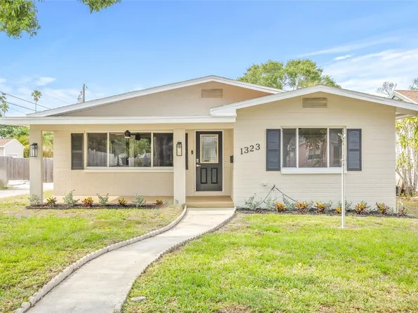 1323 48th Ave N, Saint Petersburg, FL 33703