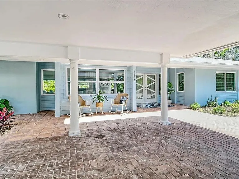4852 Featherbed Ln — Photo 3