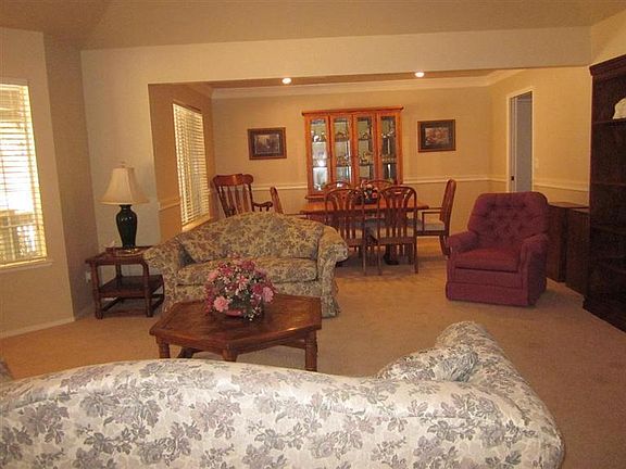 3rd image of 50882 Bear Ln