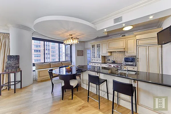 Sold by Halstead Real Estate | media 20