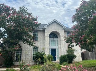 815 Stoneway Dr, San Antonio, TX 78258