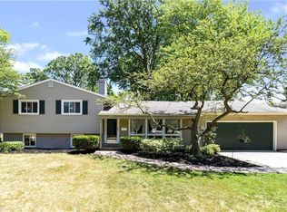 1833 Donna Dr, Westlake, OH 44145