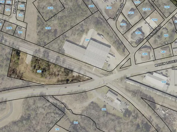 581 W Martin Luther King Jr Dr, Milledgeville, GA 31061