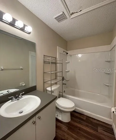 1339 Penny Royal Ct — Photo 7