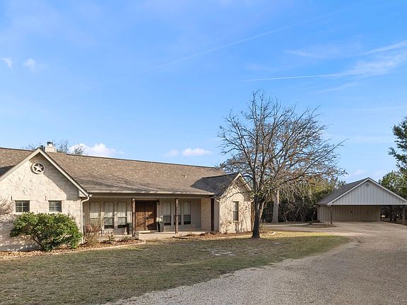 2nd image of 711 Cypress Bend