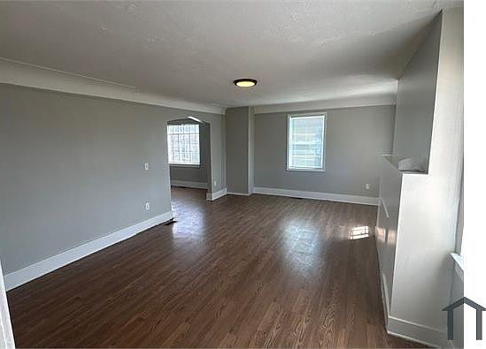 2nd image of 5262 Dickerson St