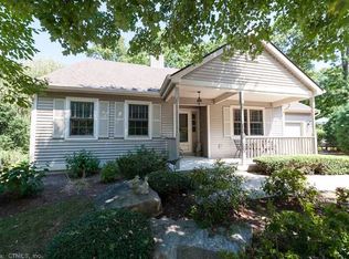 3 Chestnut Dr, Niantic, CT 06357