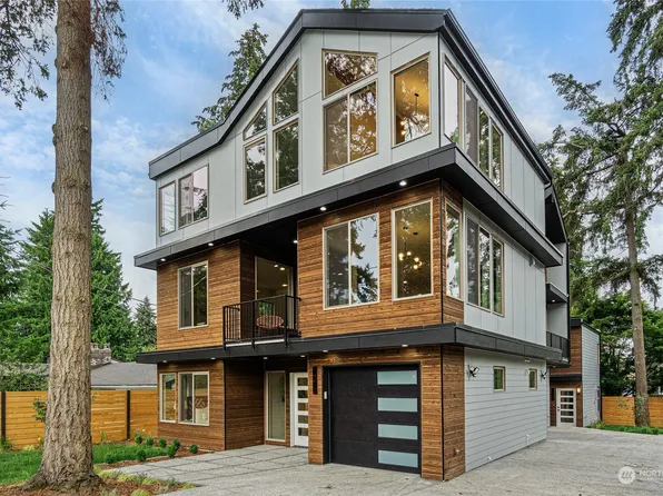 14017 Ashworth Avenue N, Seattle, WA 98133