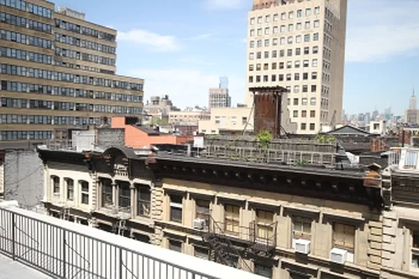 Rented by MNS | media 11