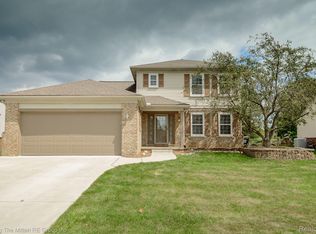 2231 Cranbrook Rd, Canton, MI 48188