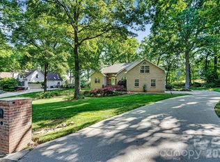 7538 Golf Course Dr S, Denver, NC 28037